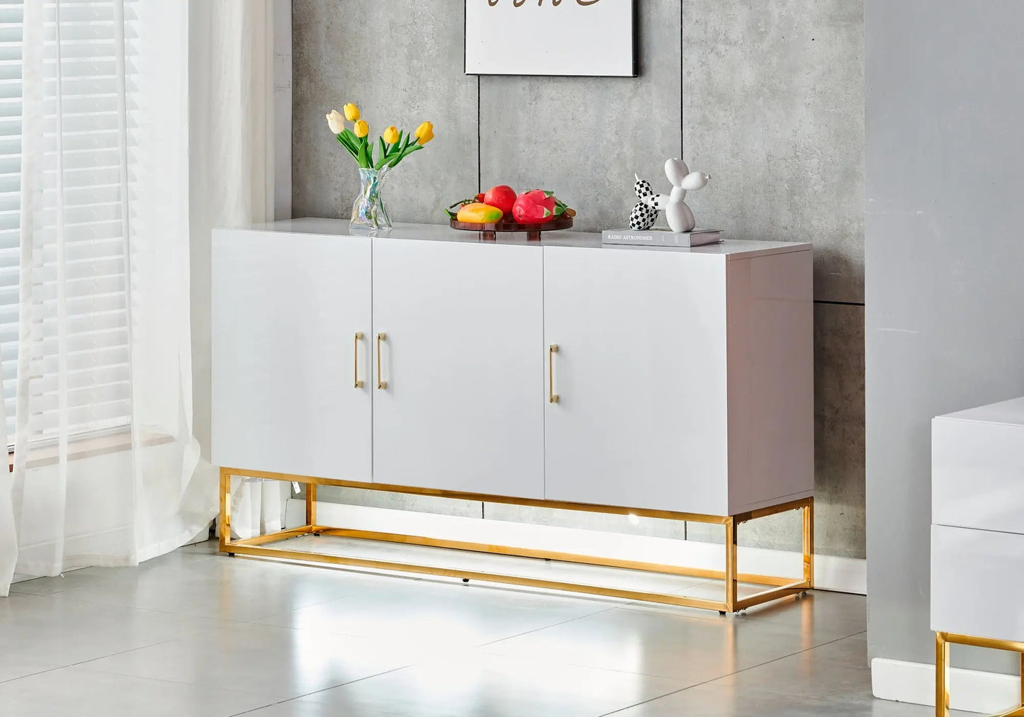Buffet design doré laqué blanc – Galerie du Mobilier - Vue 1