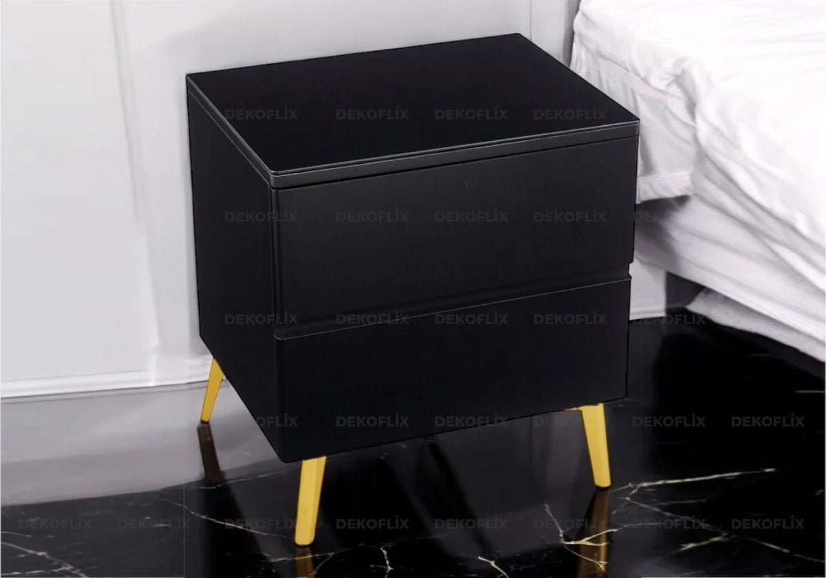 Table chevet bois mat noir pied doré LYDIA - Galerie du Mobilier