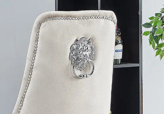 Chaises capitonnées taupes tête de lion GLADE (lot de 4) New Design