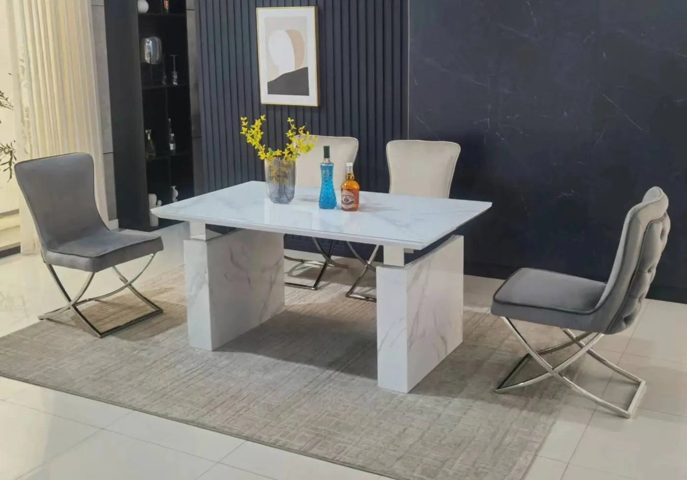 Table à manger dorée marbre beige – Galerie du Mobilier