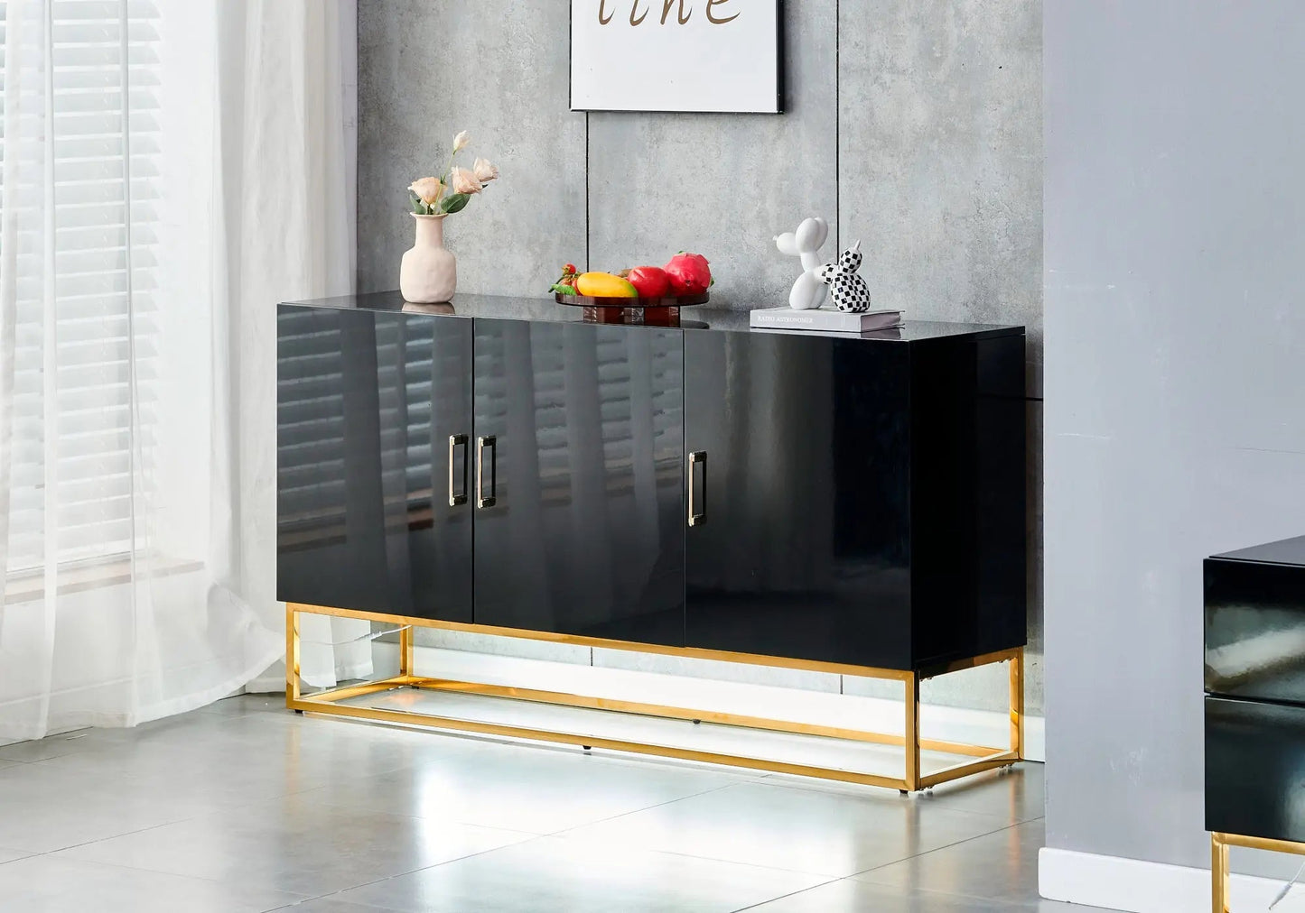 Buffet design doré laqué noir – Galerie du Mobilier - Vue 1