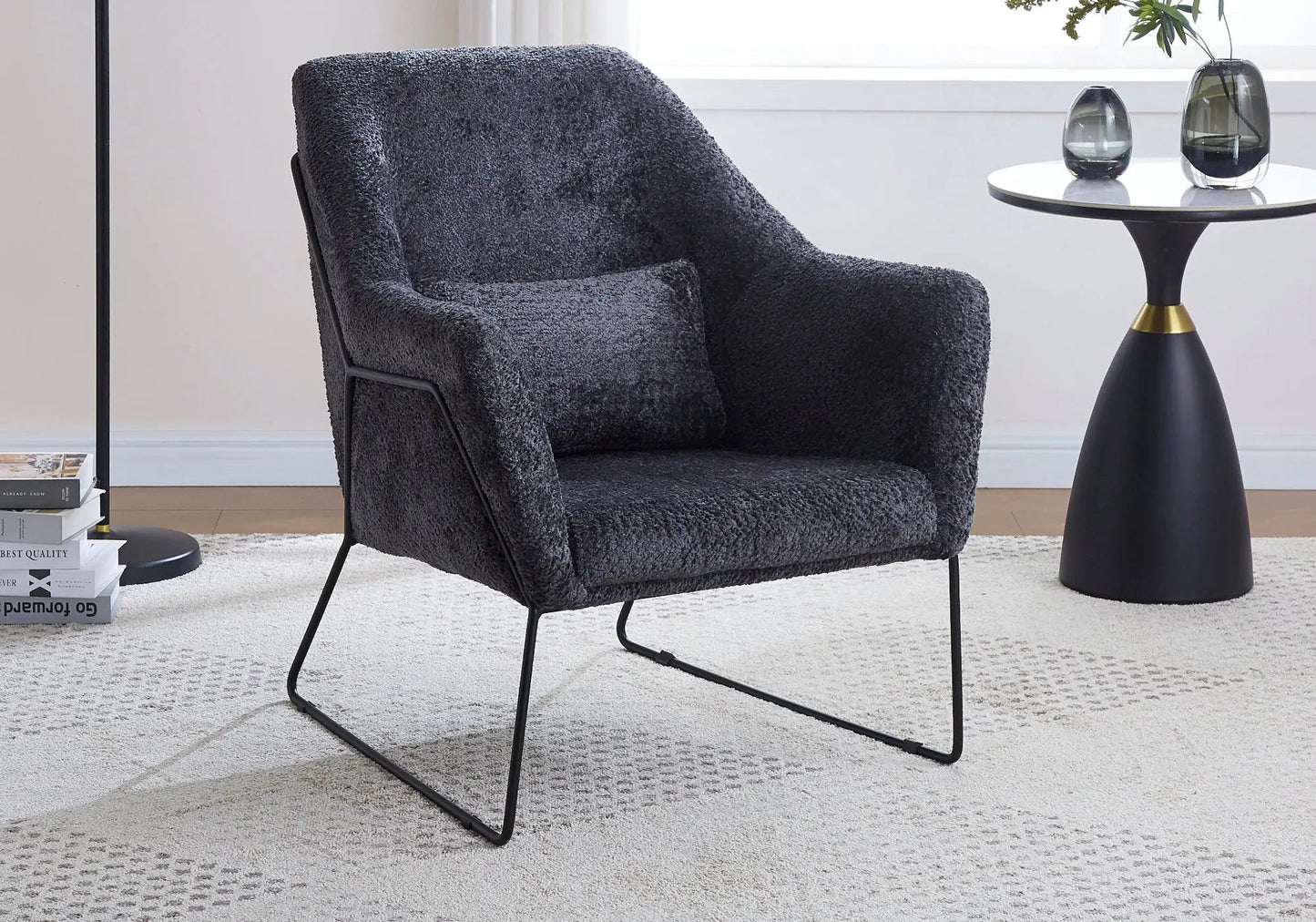 Fauteuil noir velours beige – Galerie du Mobilier