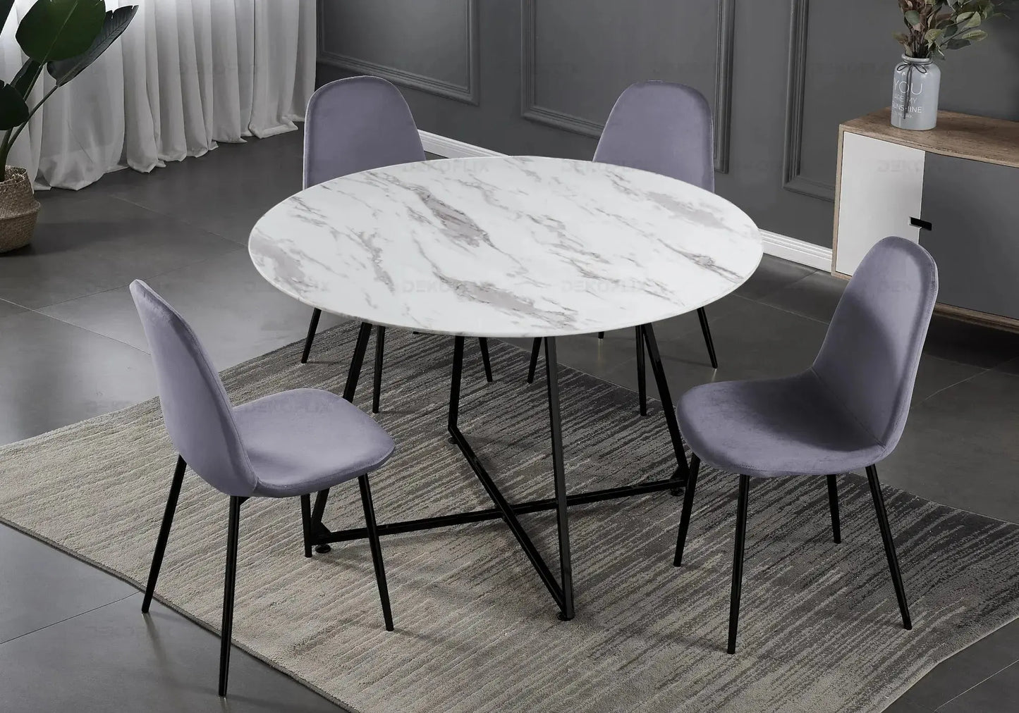 Table ronde marbre et 4 chaises noir - Gina – Galerie du Mobilier