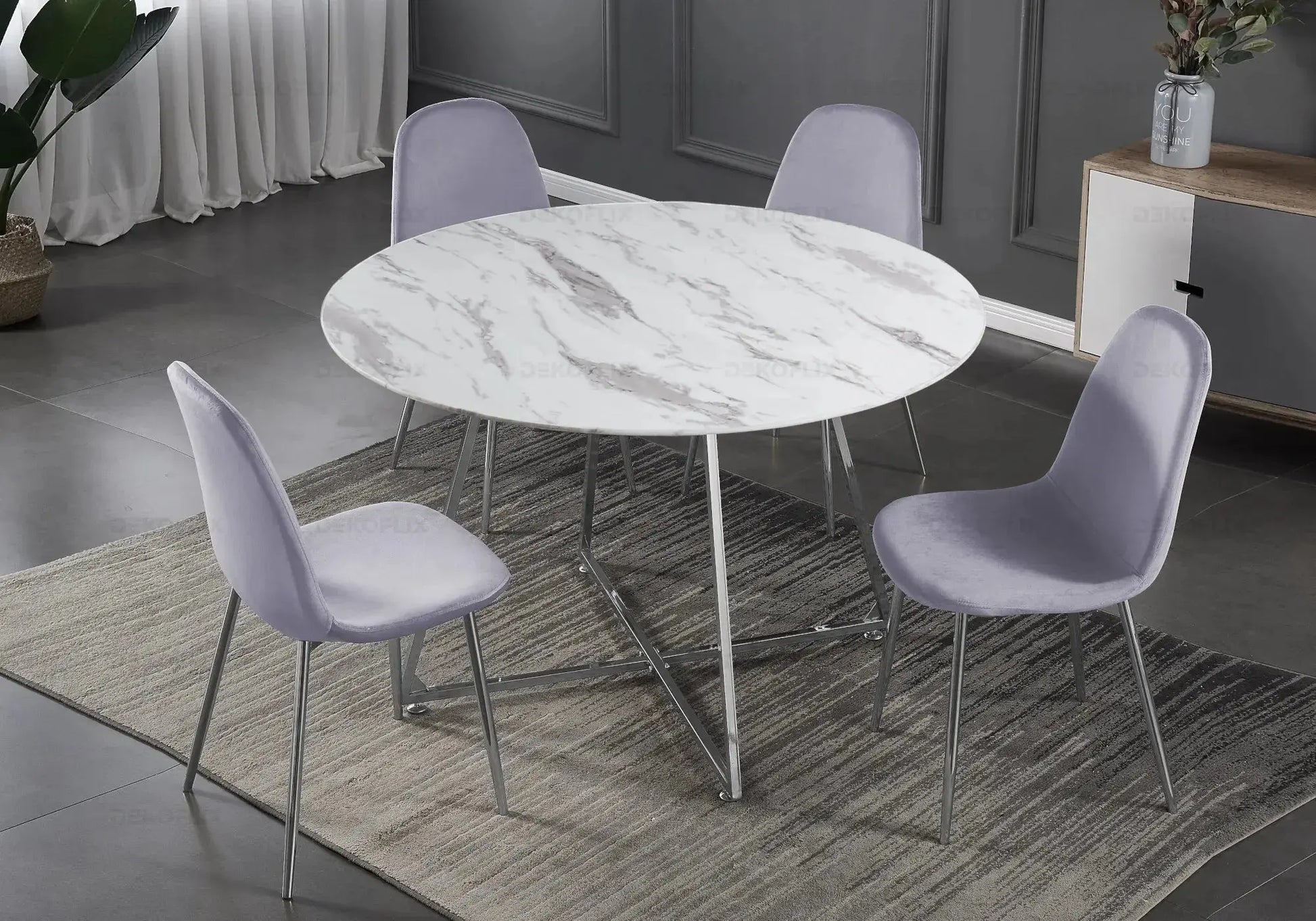 Table ronde marbre et 4 chaises argent - Gina – Galerie du Mobilier - Vue 1
