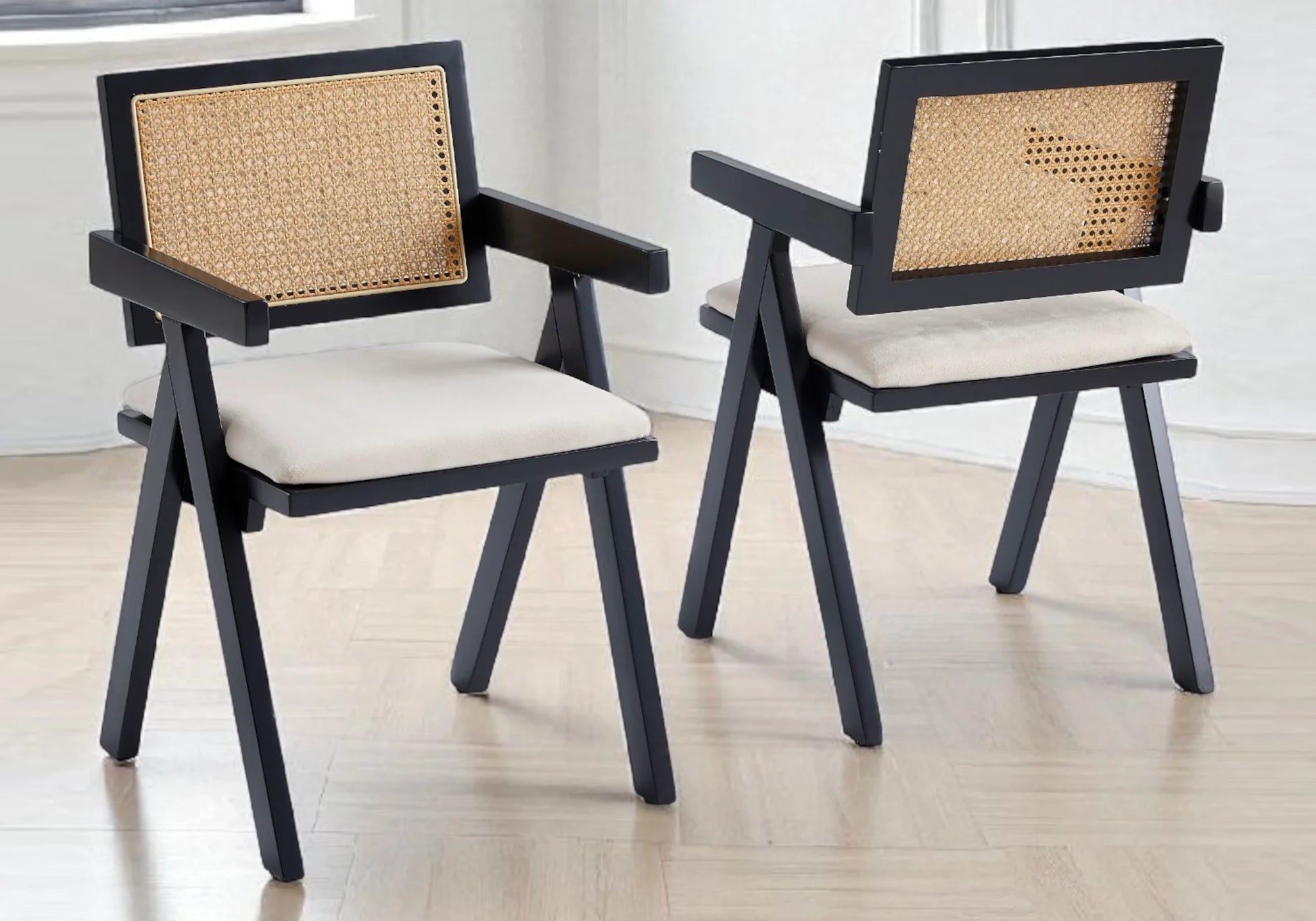 Chaise salle à manger noire cannage naturel - – Galerie du Mobilier - Vue 1
