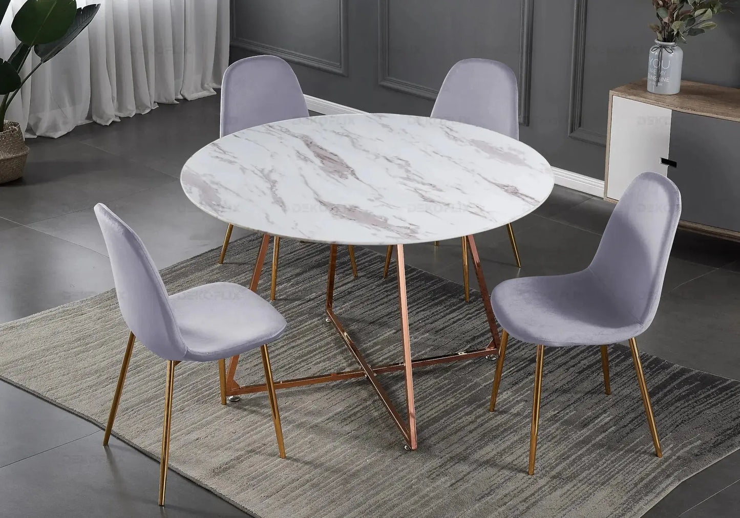Table ronde marbre et 4 chaises or rose - Gina – Galerie du Mobilier