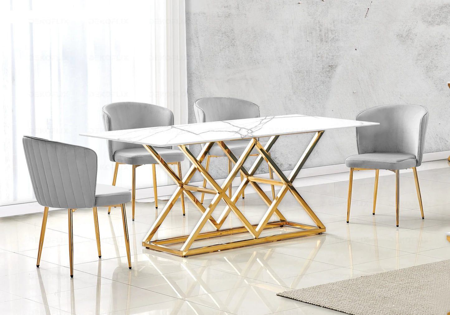 Table marbre blanc doré et chaises velours – – Galerie du Mobilier - Vue 1
