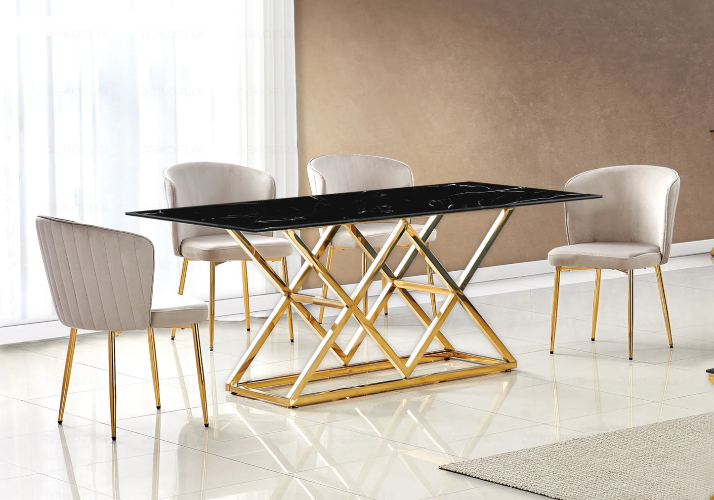 Table marbre noir doré et chaises velours – Erly – Galerie du Mobilier