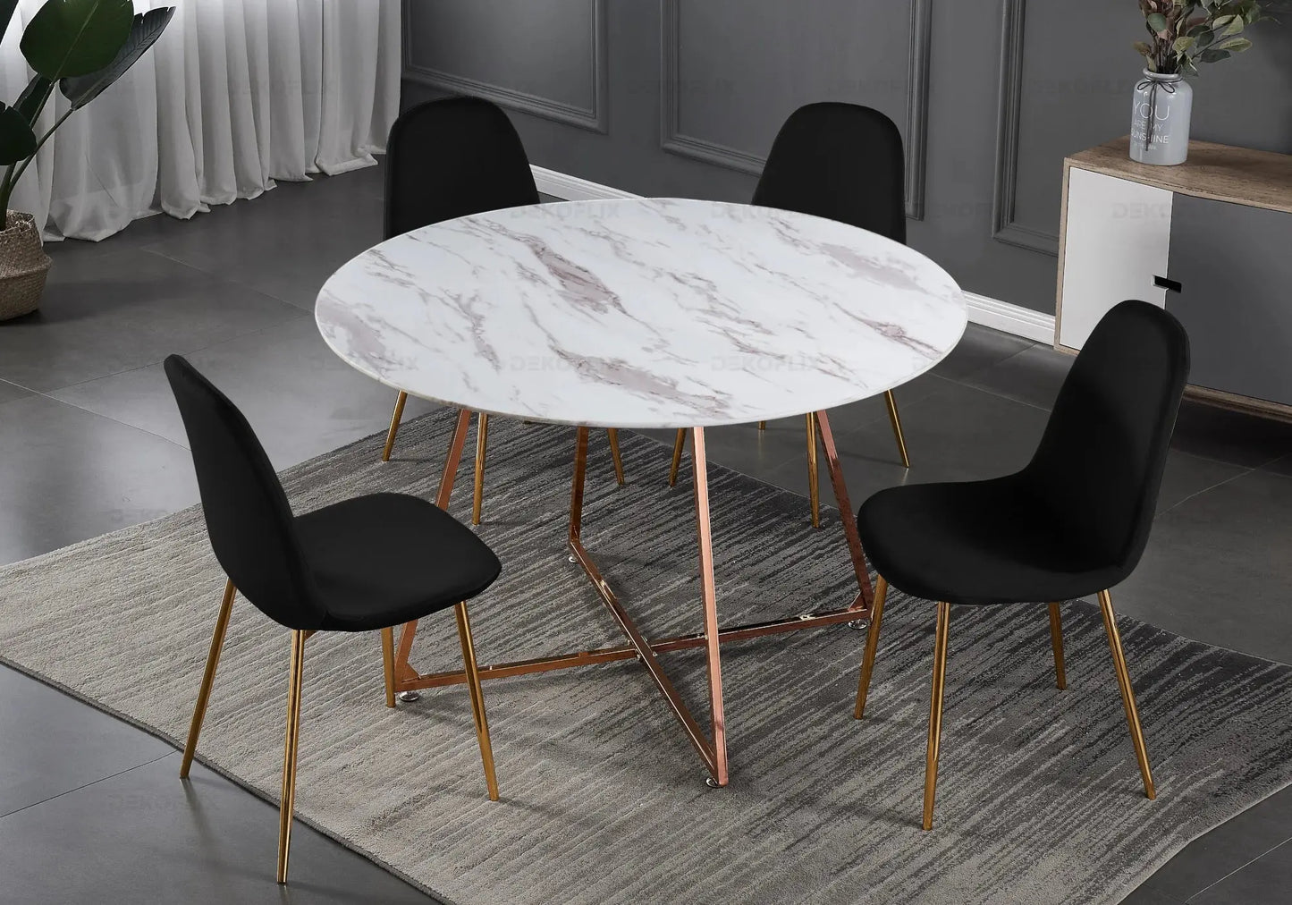 Table ronde marbre et 4 chaises or rose - Gina – Galerie du Mobilier
