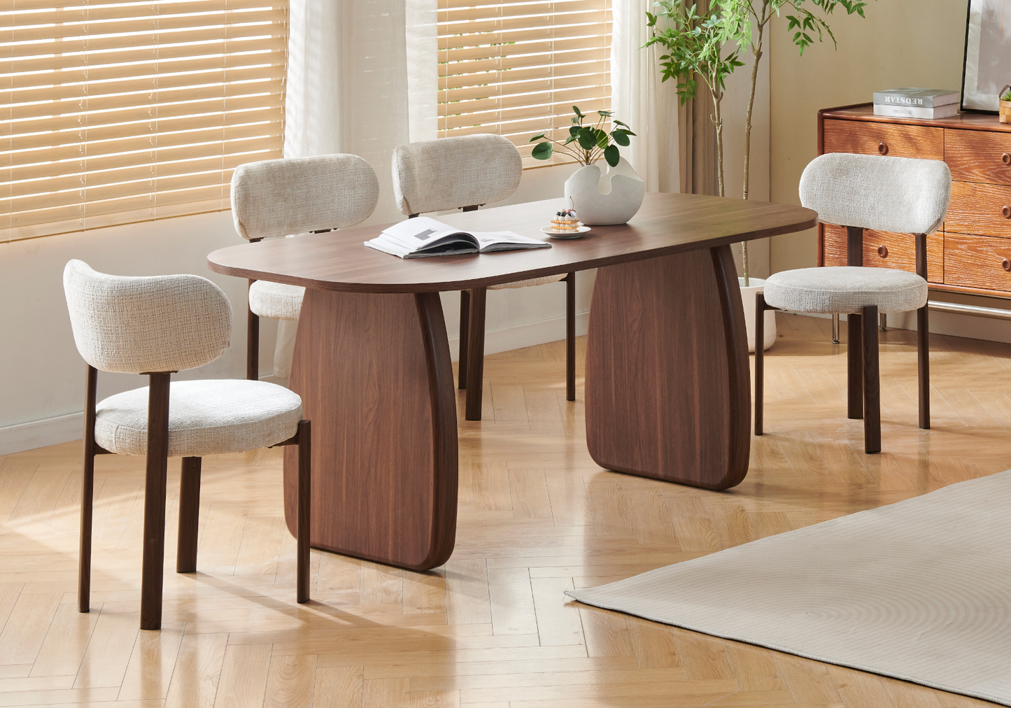 Table à manger ovale bois noyer Japandi – Kuro – Galerie du Mobilier