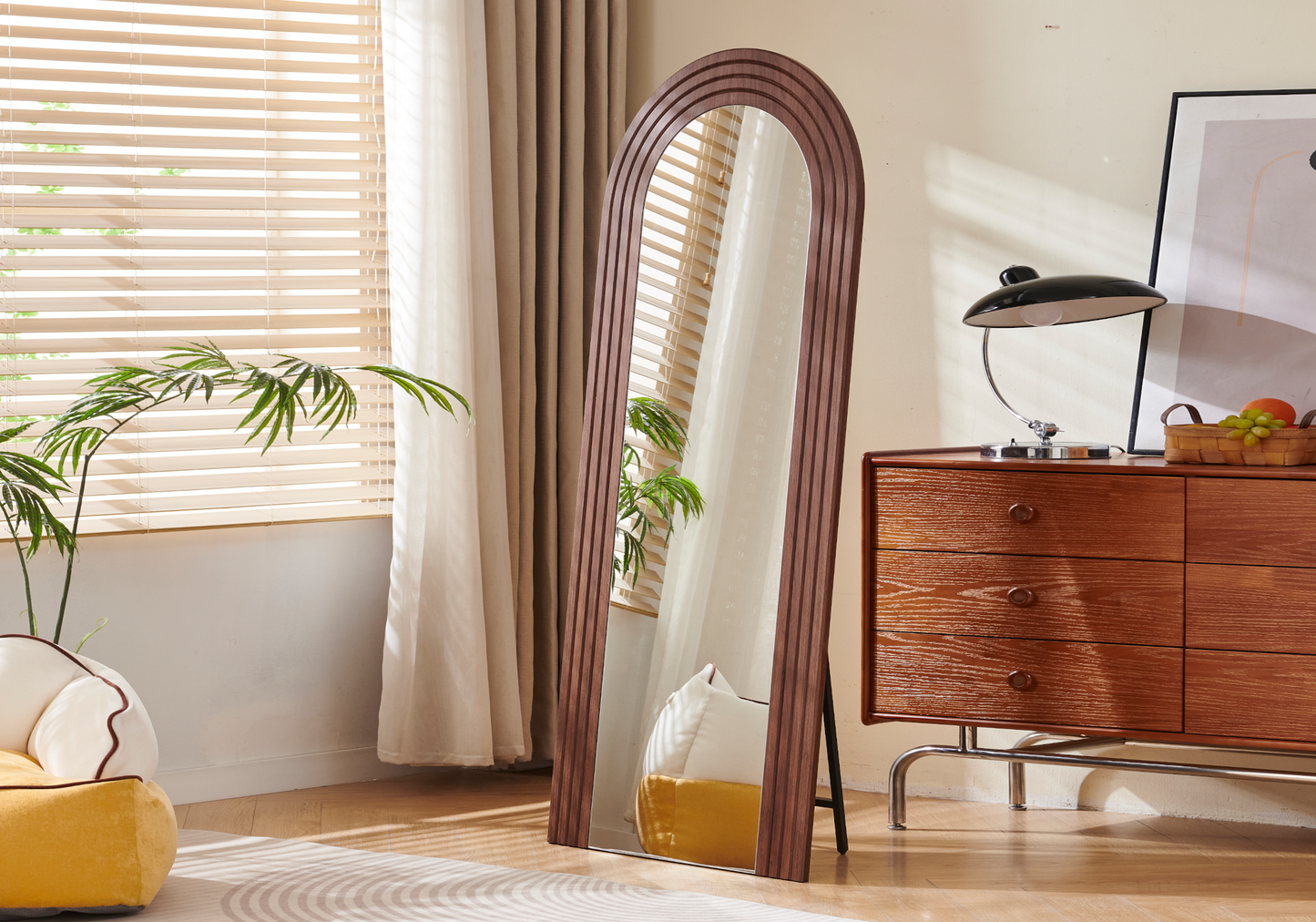 Grand miroir sur pied bois noyer – Oslo – Galerie du Mobilier - Vue 1