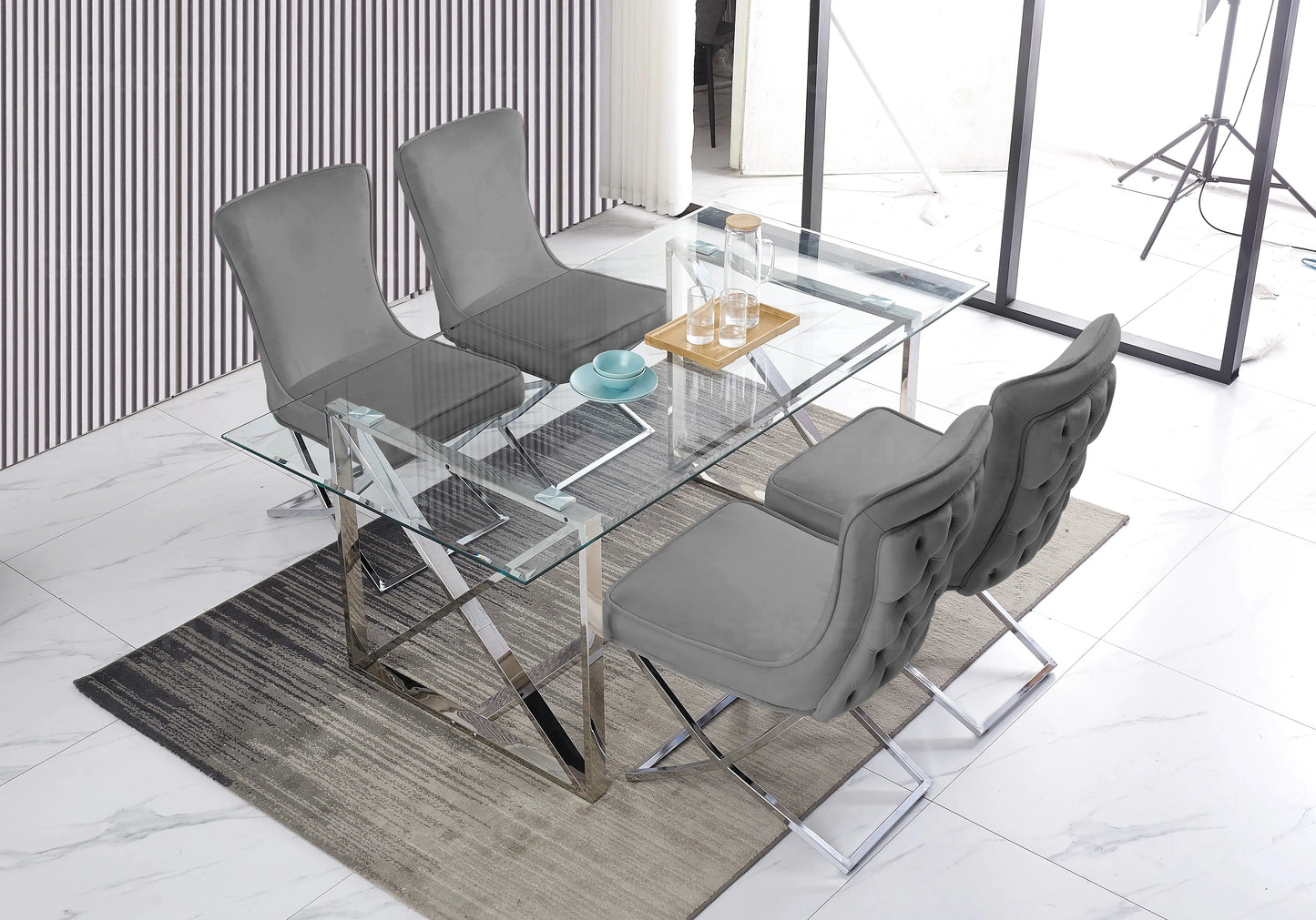 Table à manger avec chaises capitonnées anthracites GABI Galerie du Mobilier