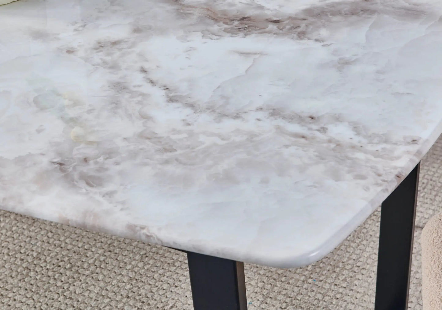 Table à manger noire marbre beige LOLA Galerie du Mobilier