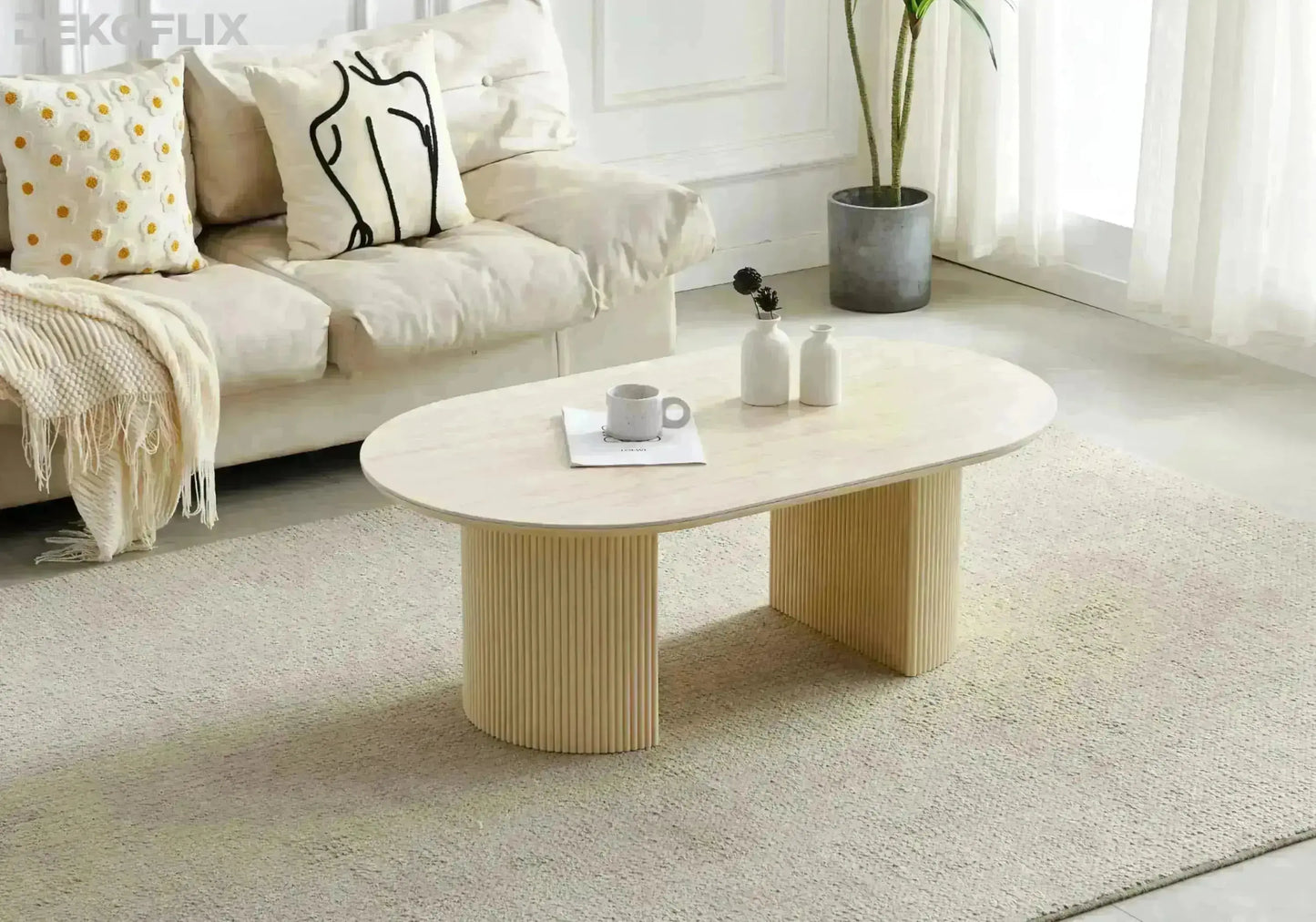 Table basse ovale travertin cannelée – Terra – Galerie du Mobilier - Vue 1