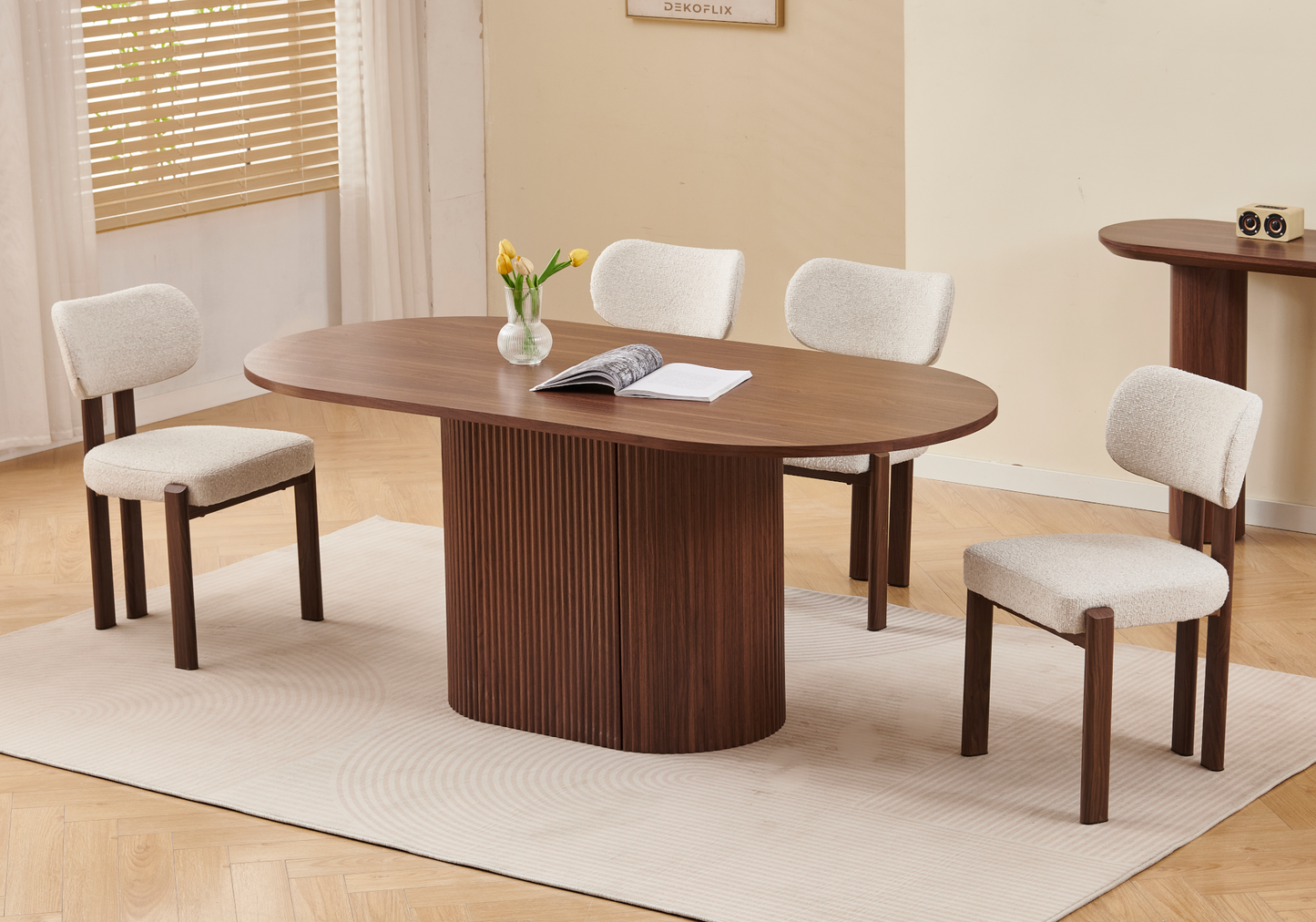 Table à manger ovale bois noyer Japandi – Akira – Galerie du Mobilier