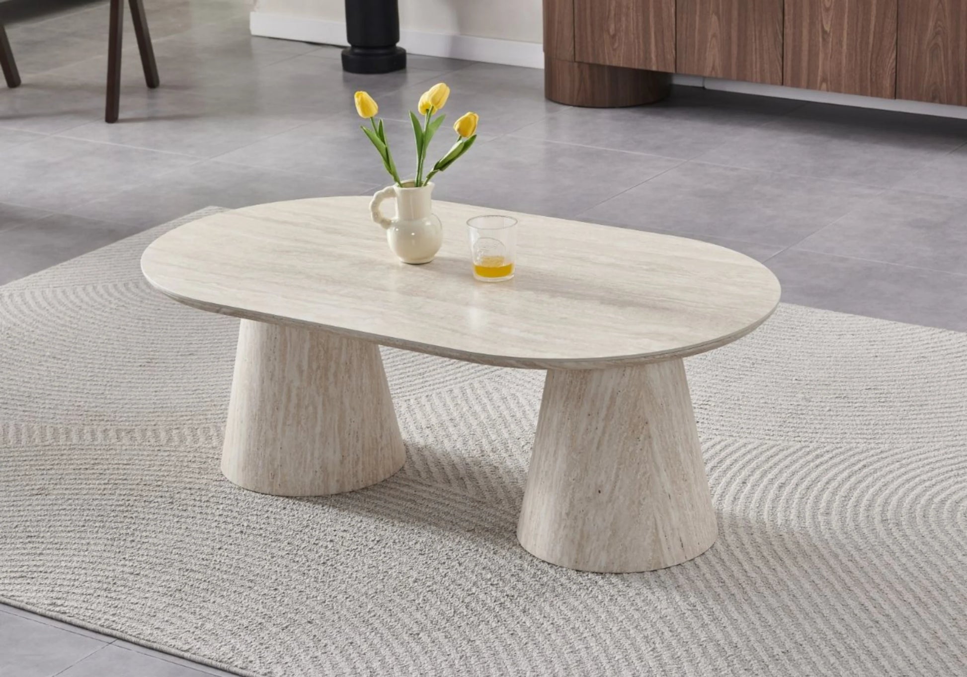 Table basse ovale travertin naturel – Galerie du Mobilier - Vue 1