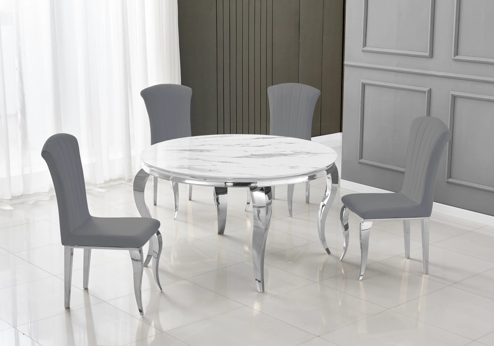 Table ronde marbre blanc et 4 chaises argent – Galerie du Mobilier - Vue 1