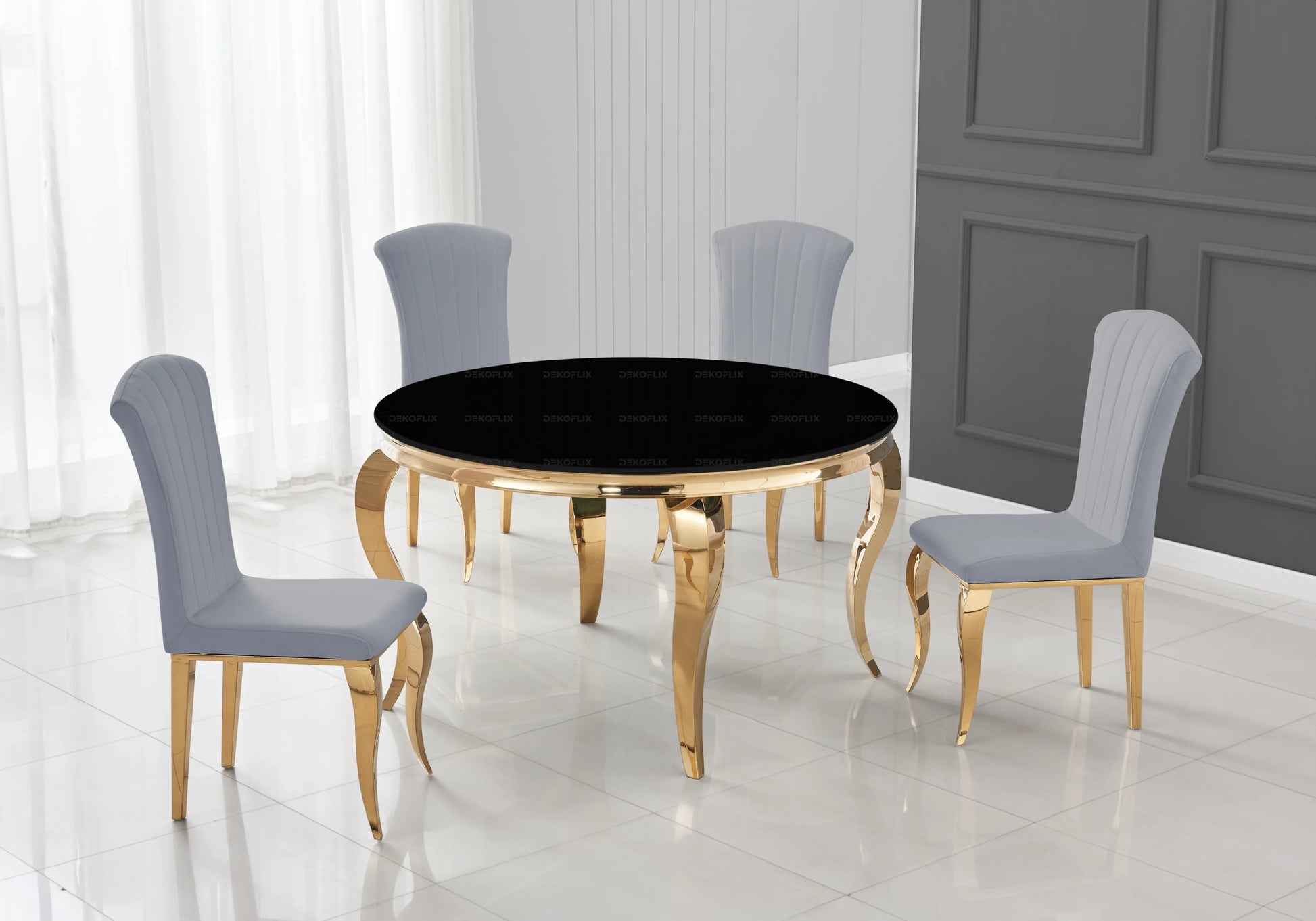 Table ronde verre noir et 4 chaises velours or – Galerie du Mobilier - Vue 1